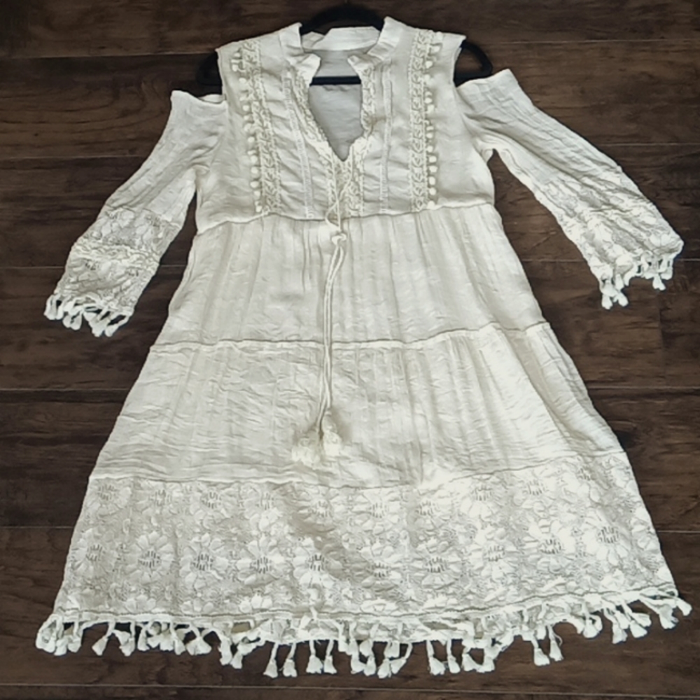 Adorable lace cover up/summer dress! Size L